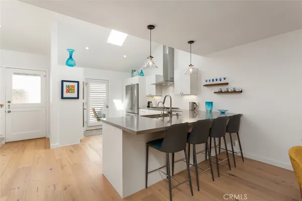 $7,995 | 607 Hilvanar, Newport Beach, CA 92660
