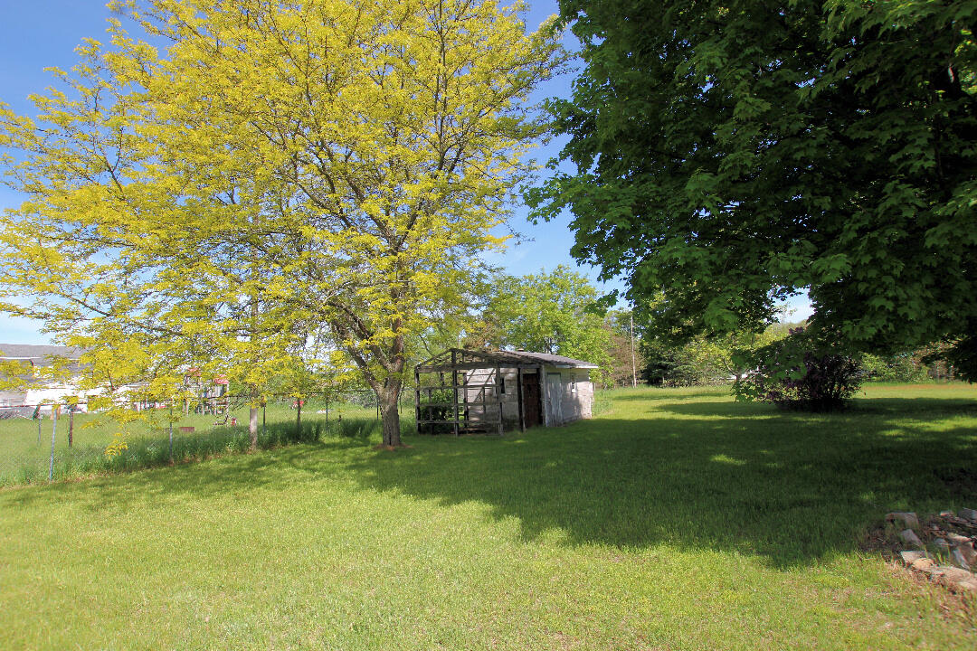 8866 East Loop Road Hesperia, MI 49421 - Photo 4 of 11 IMG_0551