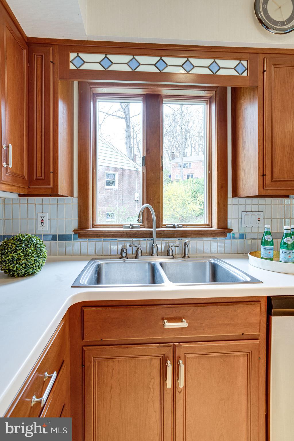6043 5th Road North Arlington, VA 22203 - Photo 22 of 73 The view!