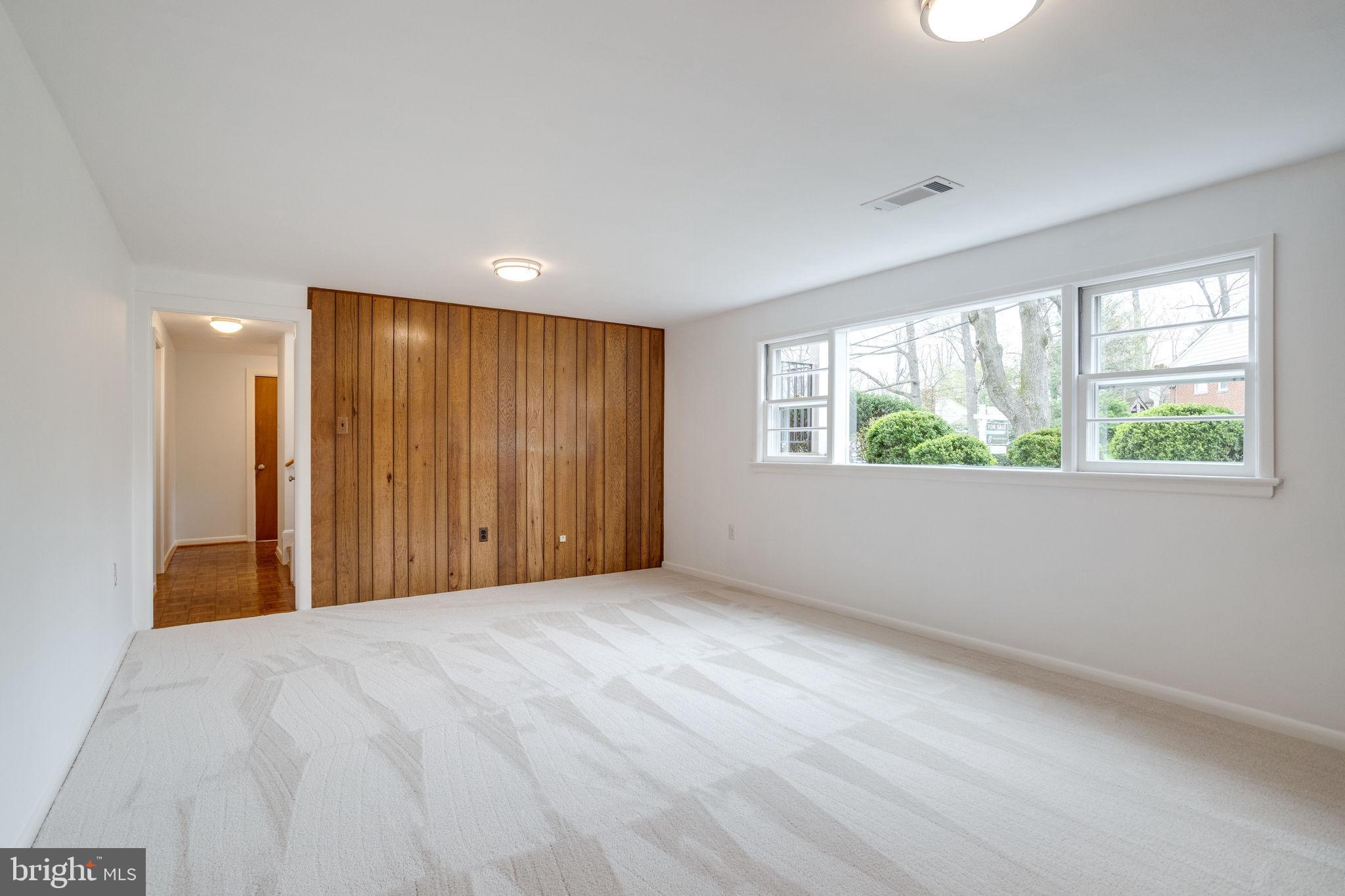 6043 5th Road North Arlington, VA 22203 - Photo 42 of 73 Natural lighting.