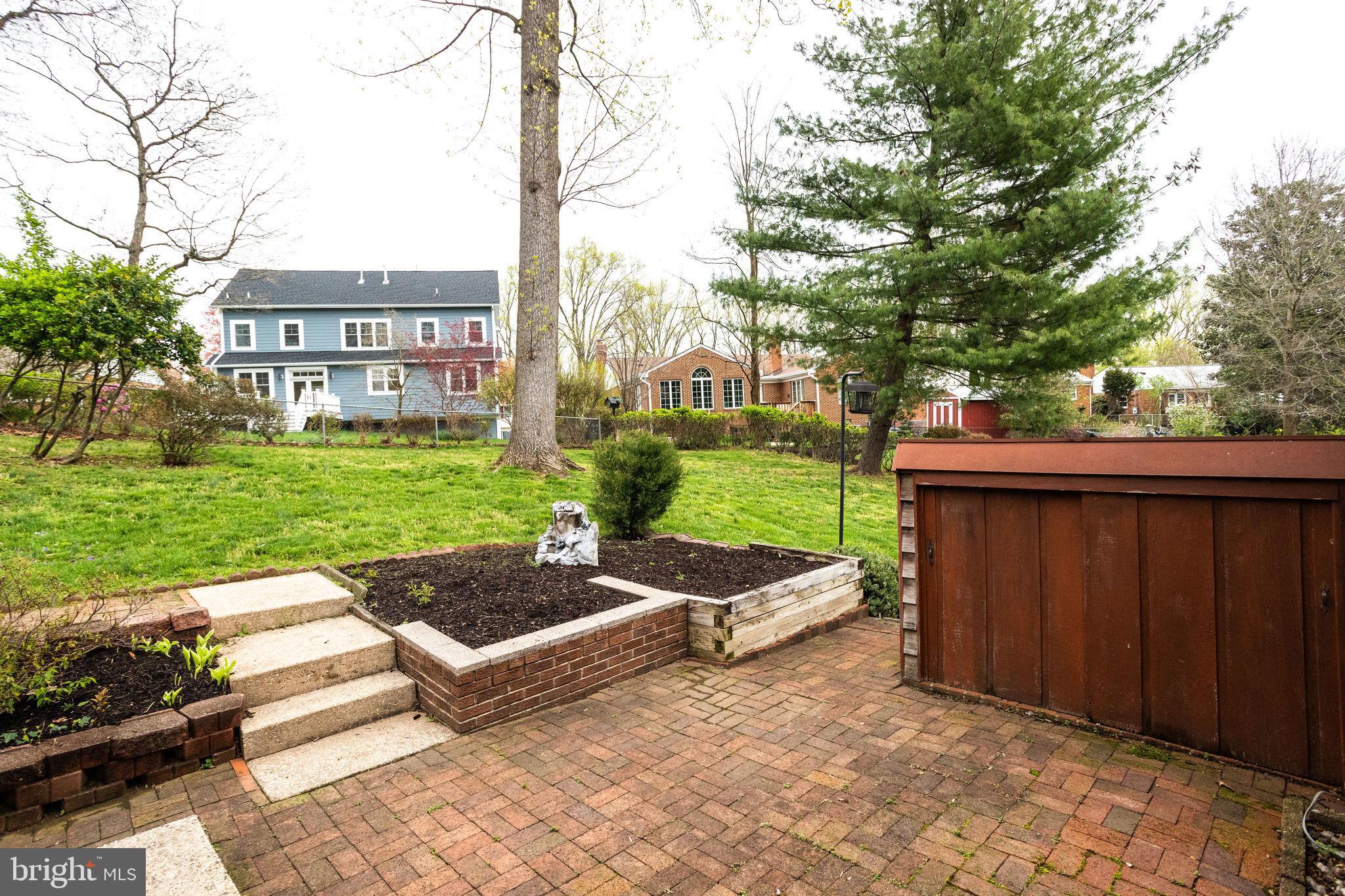 6043 5th Road North Arlington, VA 22203 - Photo 66 of 73 Entertaining.
