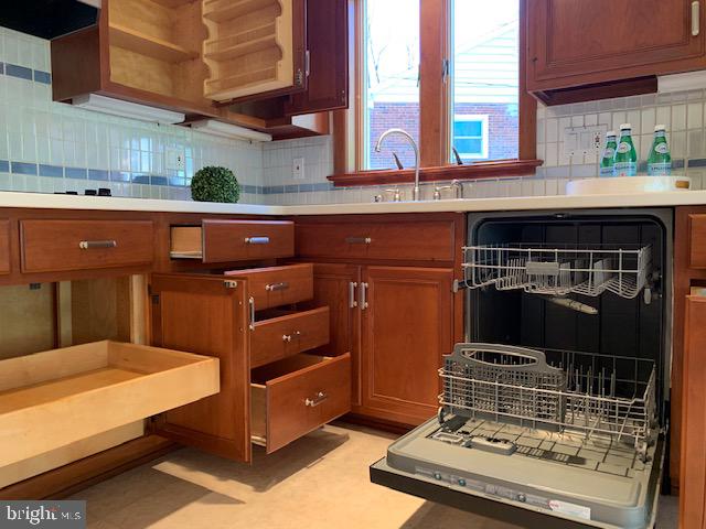 6043 5th Road North Arlington, VA 22203 - Photo 73 of 73 Open view of cabinets/dishwasher.