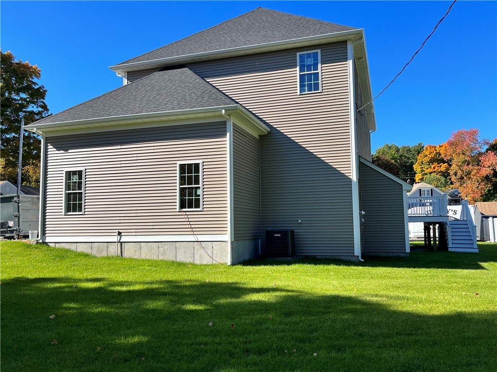 10 Getchell Street North Smithfield, RI 02896 - Photo 28 of 34