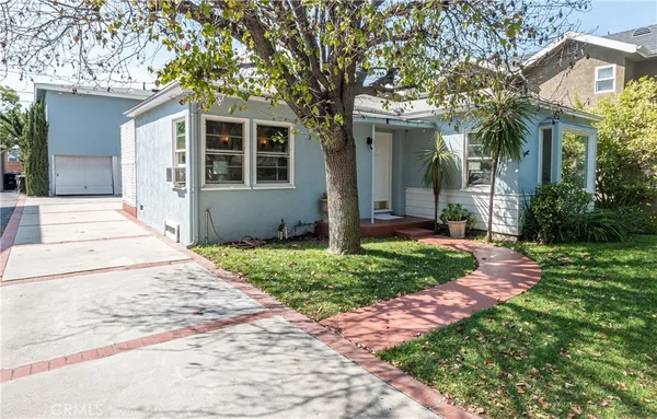 $1,279,000 | 121 North Myers Street, Burbank, CA 91506