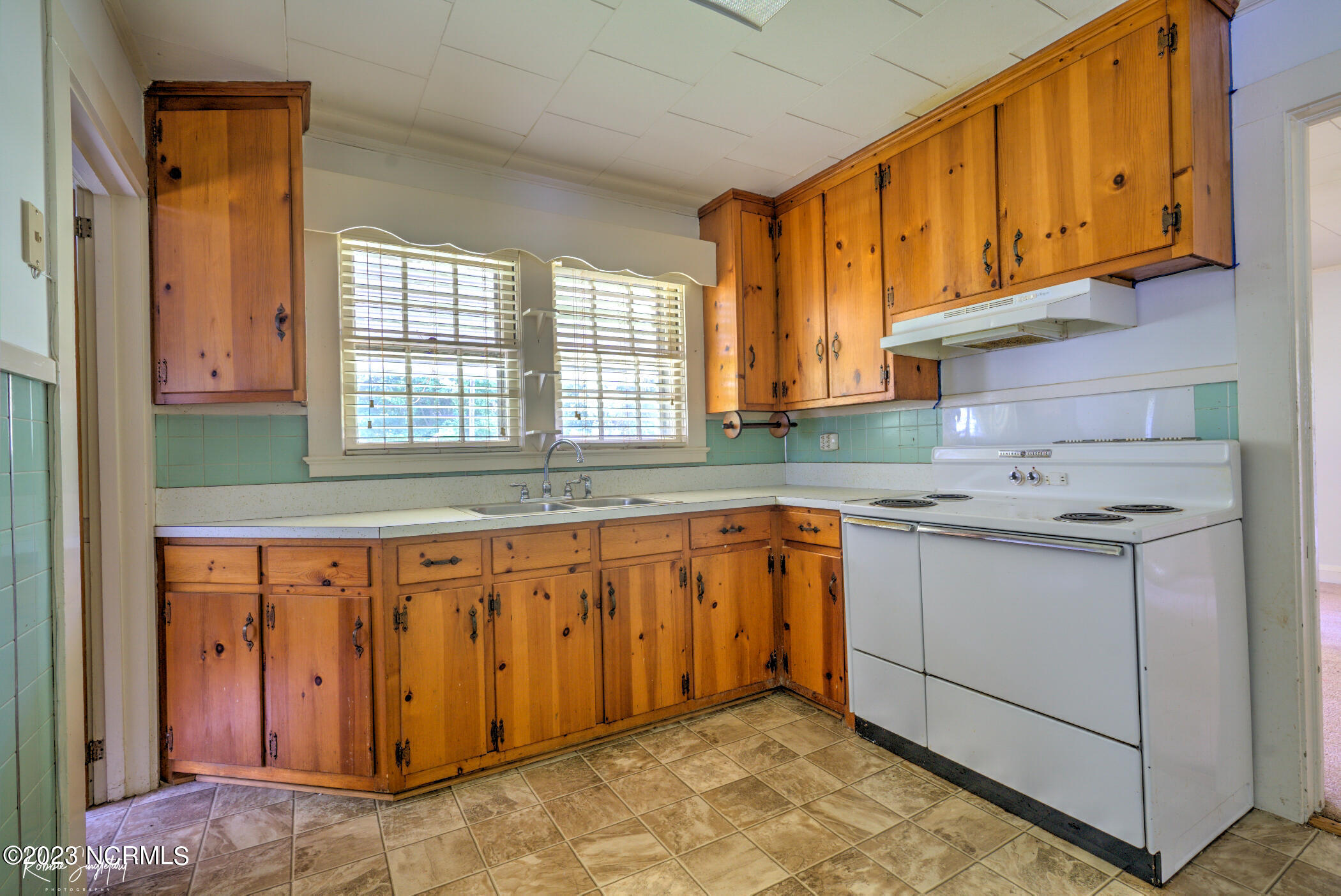 111 Eason Drive Rockingham, NC 28379 - Photo 18 of 28 DSC08638_39_40