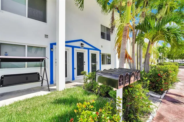 $1,795,000 | 725 81st Street, Miami Beach, FL 33141