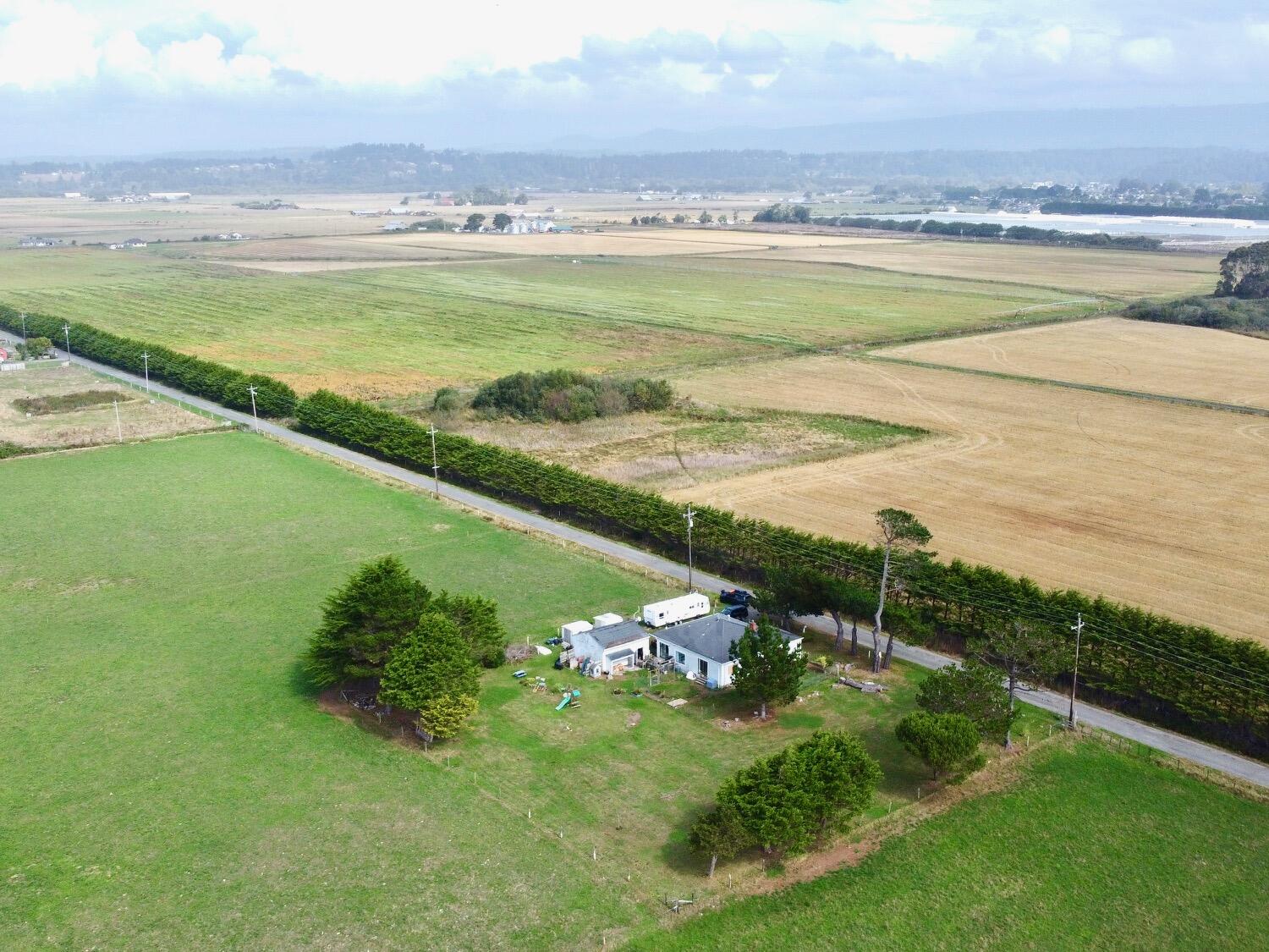 2474 Seidel Road Arcata, CA 95521 - Photo 9 of 59 12