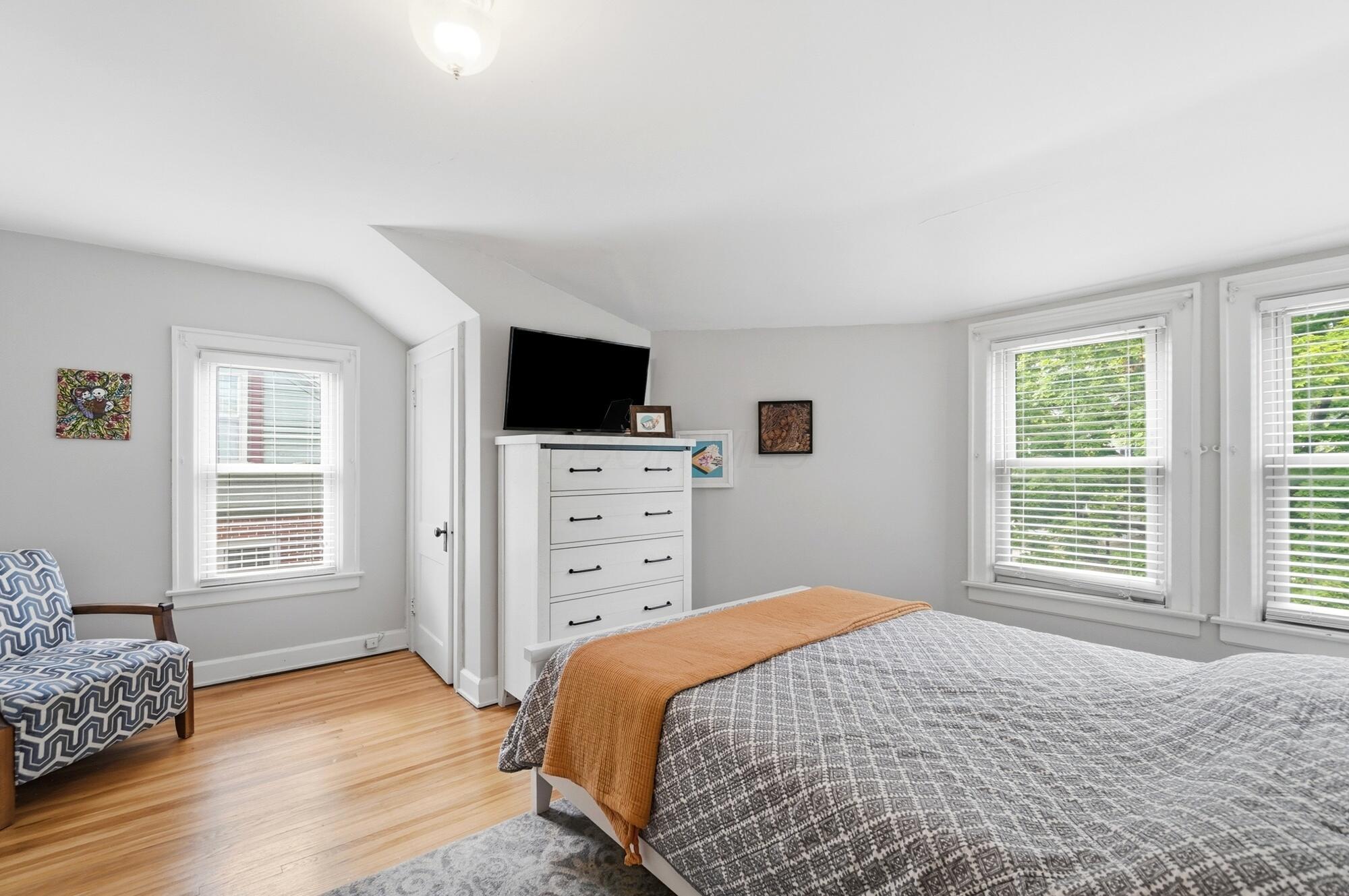 214 Northridge Road Columbus, OH 43214 - Photo 24 of 37 The owners bedroom has large windows and is light and bright.