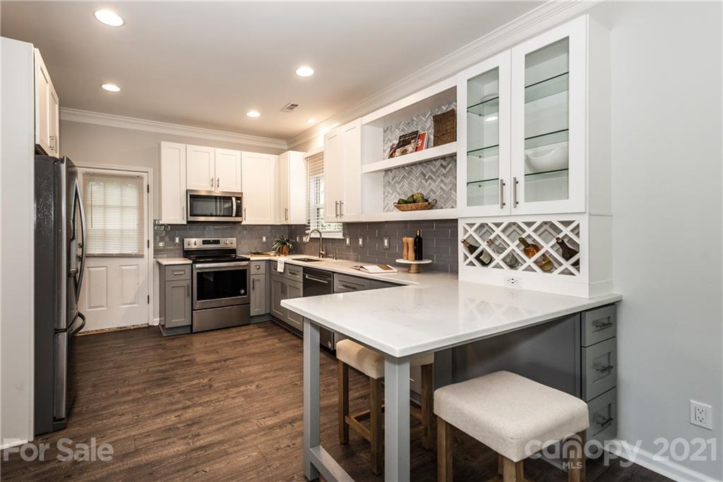 3200 Westfield Road Charlotte, NC 28209 - Photo 14 of 28 Gallery Image 14