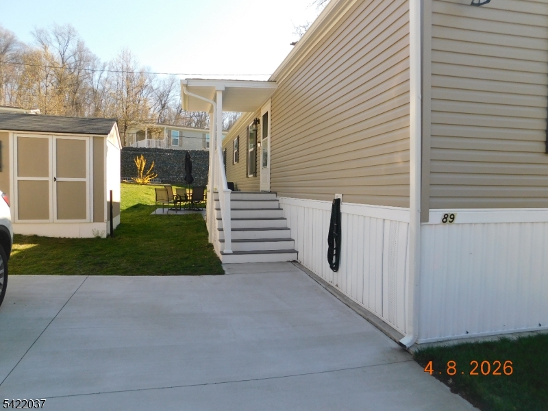 89 Back Street Oxford, NJ 07863 - Photo 4 of 17 a view of a back yard of the house