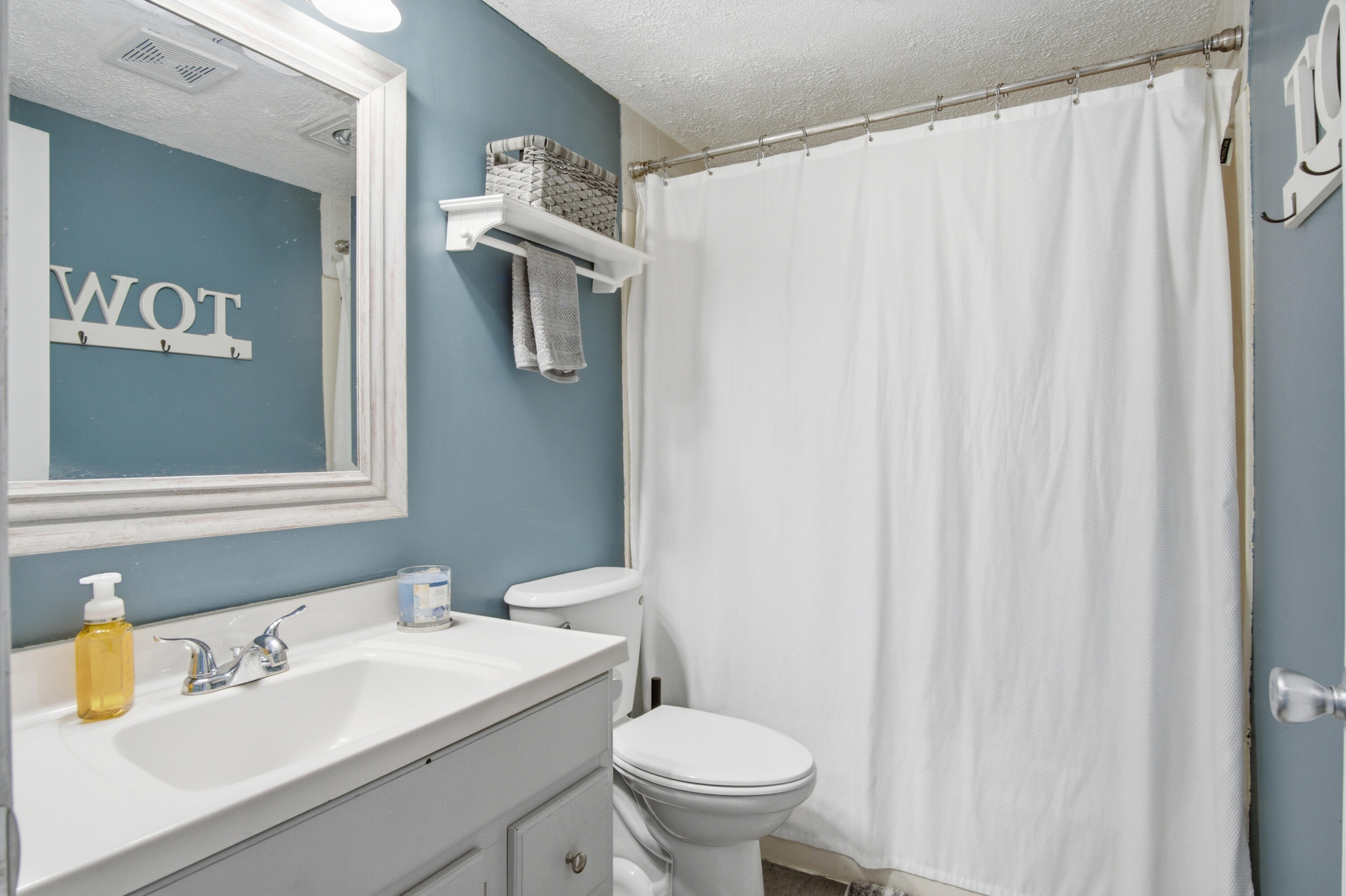 8890 Northwest Lake Road Six Lakes, MI 48886 - Photo 21 of 32 DSC02550