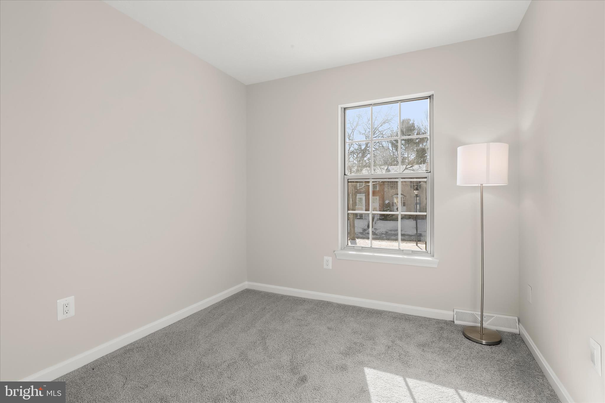 893 Century Street Hampstead, MD 21074 - Photo 22 of 42 an empty room with a window