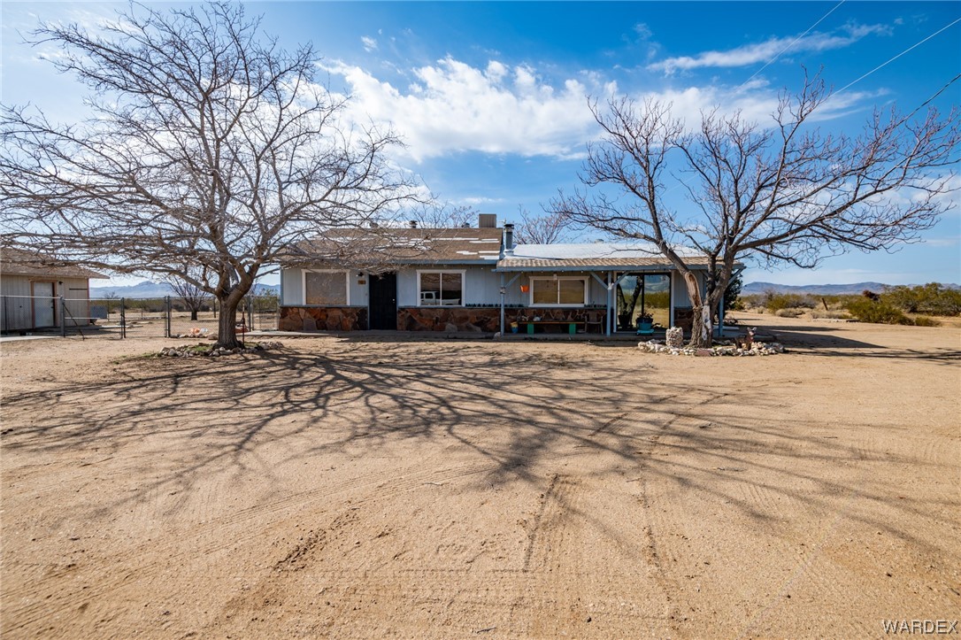 3989 Ligurta Road Golden Valley, AZ 86413 - Photo 3 of 44 Gallery Image 3