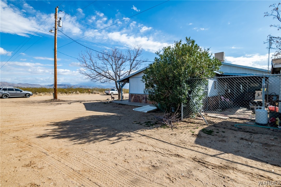 3989 Ligurta Road Golden Valley, AZ 86413 - Photo 10 of 44 Gallery Image 10