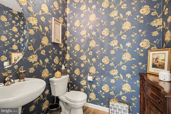 $695,000 | 22 Walton Hill Circle, Lititz, PA 17543