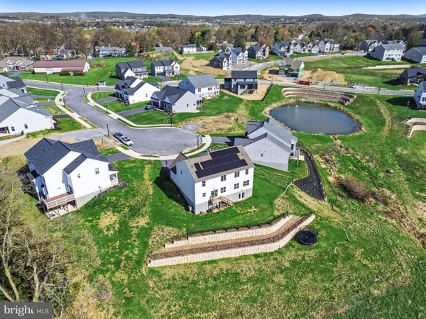 $695,000 | 22 Walton Hill Circle, Lititz, PA 17543