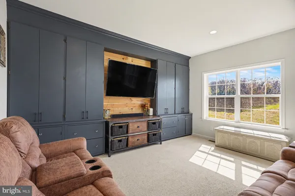 $695,000 | 22 Walton Hill Circle, Lititz, PA 17543