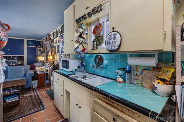 $1,375,000 | 1674-1676 Cable Street, San Diego, CA 92107