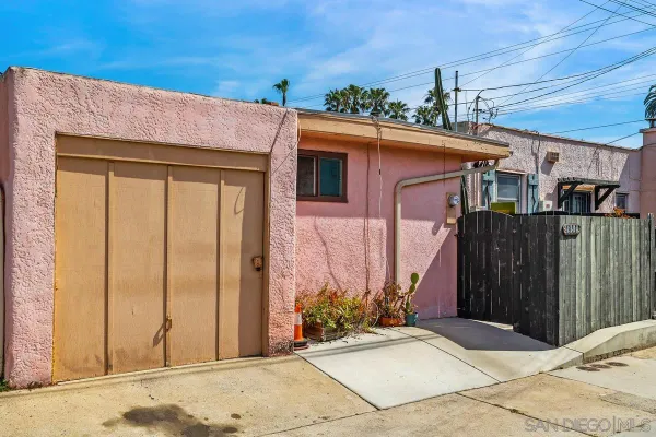 $1,375,000 | 1674-1676 Cable Street, San Diego, CA 92107