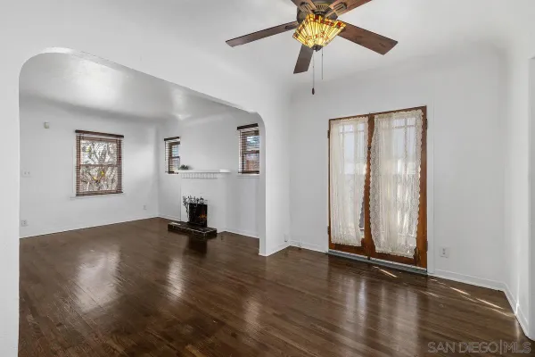 $1,375,000 | 1674-1676 Cable Street, San Diego, CA 92107