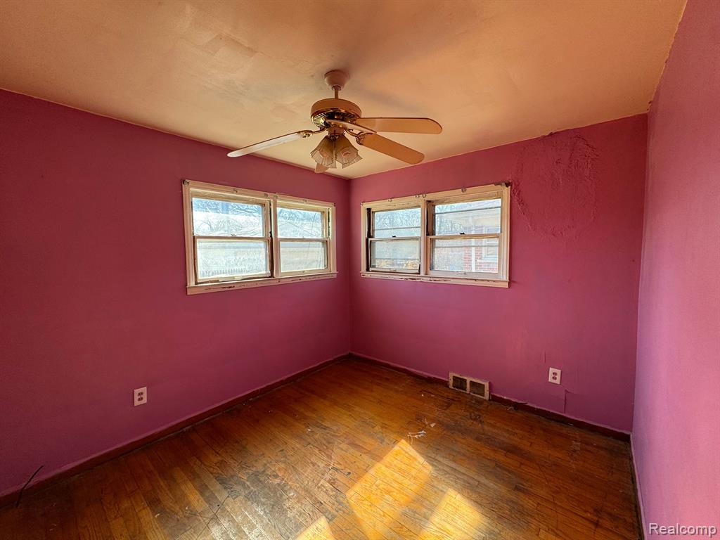 11580 Findlay Avenue Detroit, MI 48205 - Photo 10 of 12