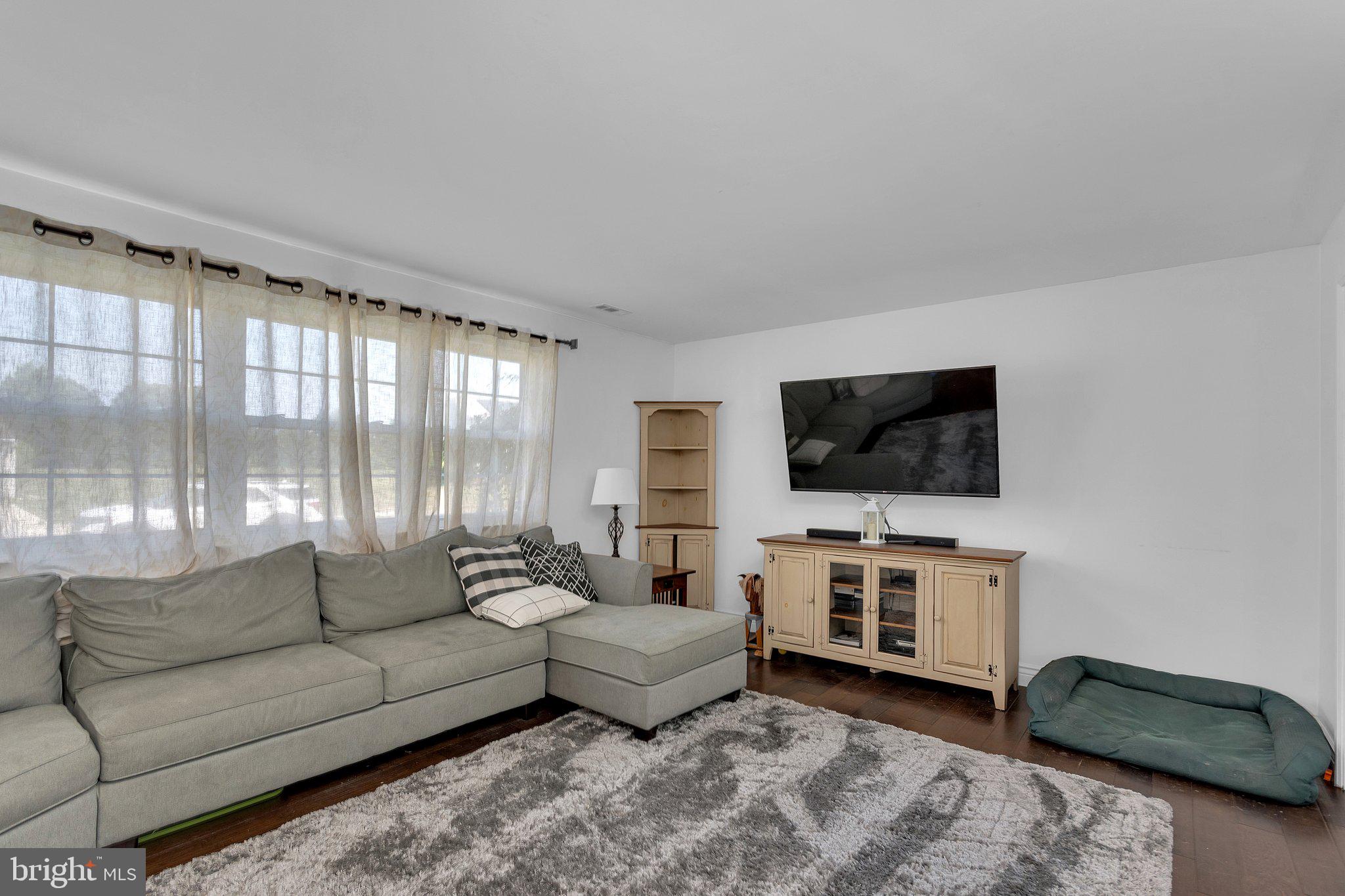 36 Hartford Road Sewell, NJ 08080 - Photo 4 of 23