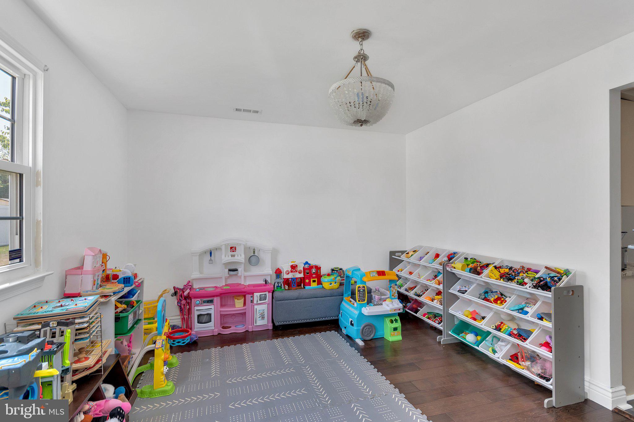 36 Hartford Road Sewell, NJ 08080 - Photo 7 of 23