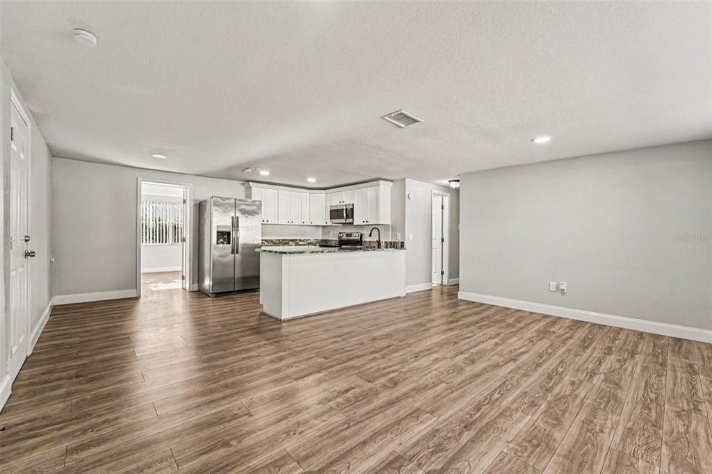 10810 Queens Road Port Richey, FL 34668 - Photo 4 of 15