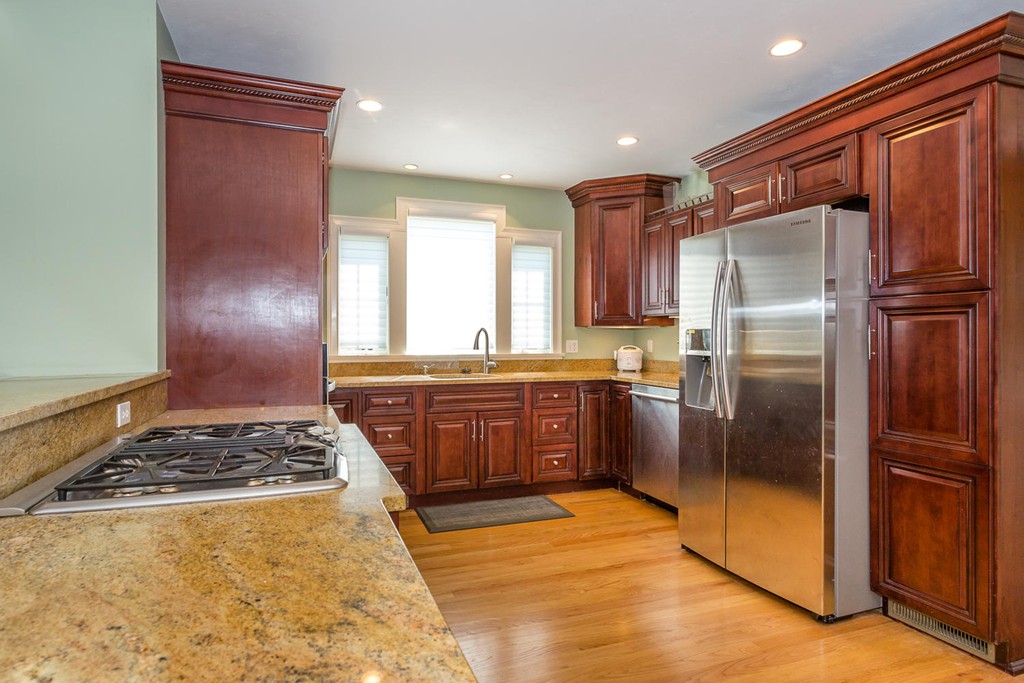 25 Magnolia Way Canton, MA 02021 - Photo 12 of 30 Gallery Image 12