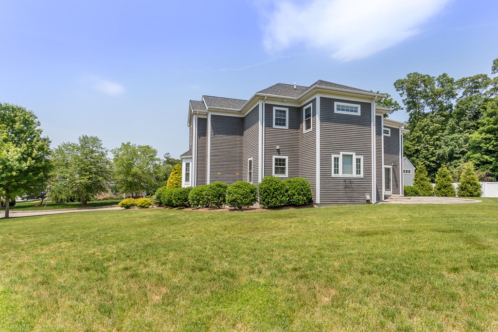 25 Magnolia Way Canton, MA 02021 - Photo 27 of 30 Gallery Image 27