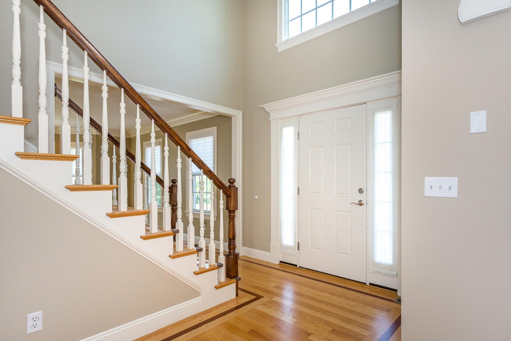 25 Magnolia Way Canton, MA 02021 - Photo 3 of 30 Gallery Image 3