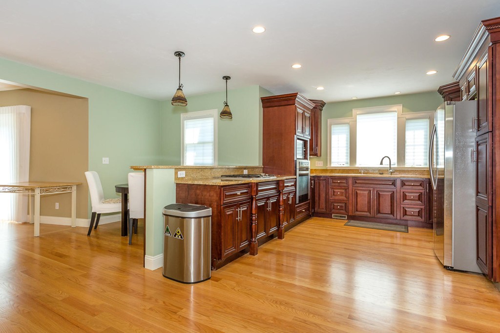 25 Magnolia Way Canton, MA 02021 - Photo 10 of 30 Gallery Image 10