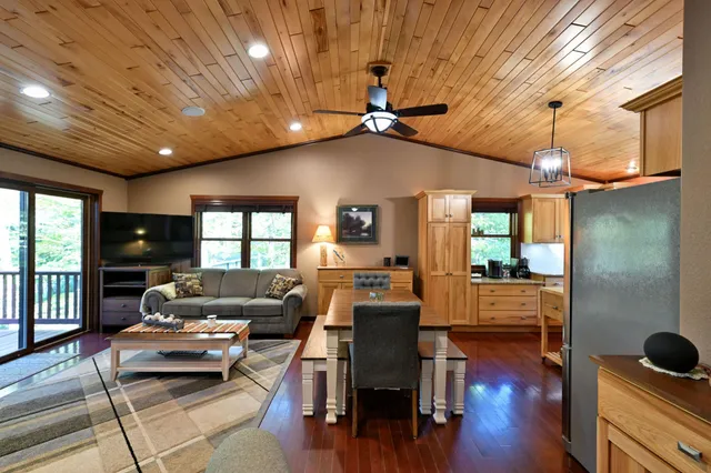 $535,000 | 2510 7 1/2 Street, Cumberland, WI 54829