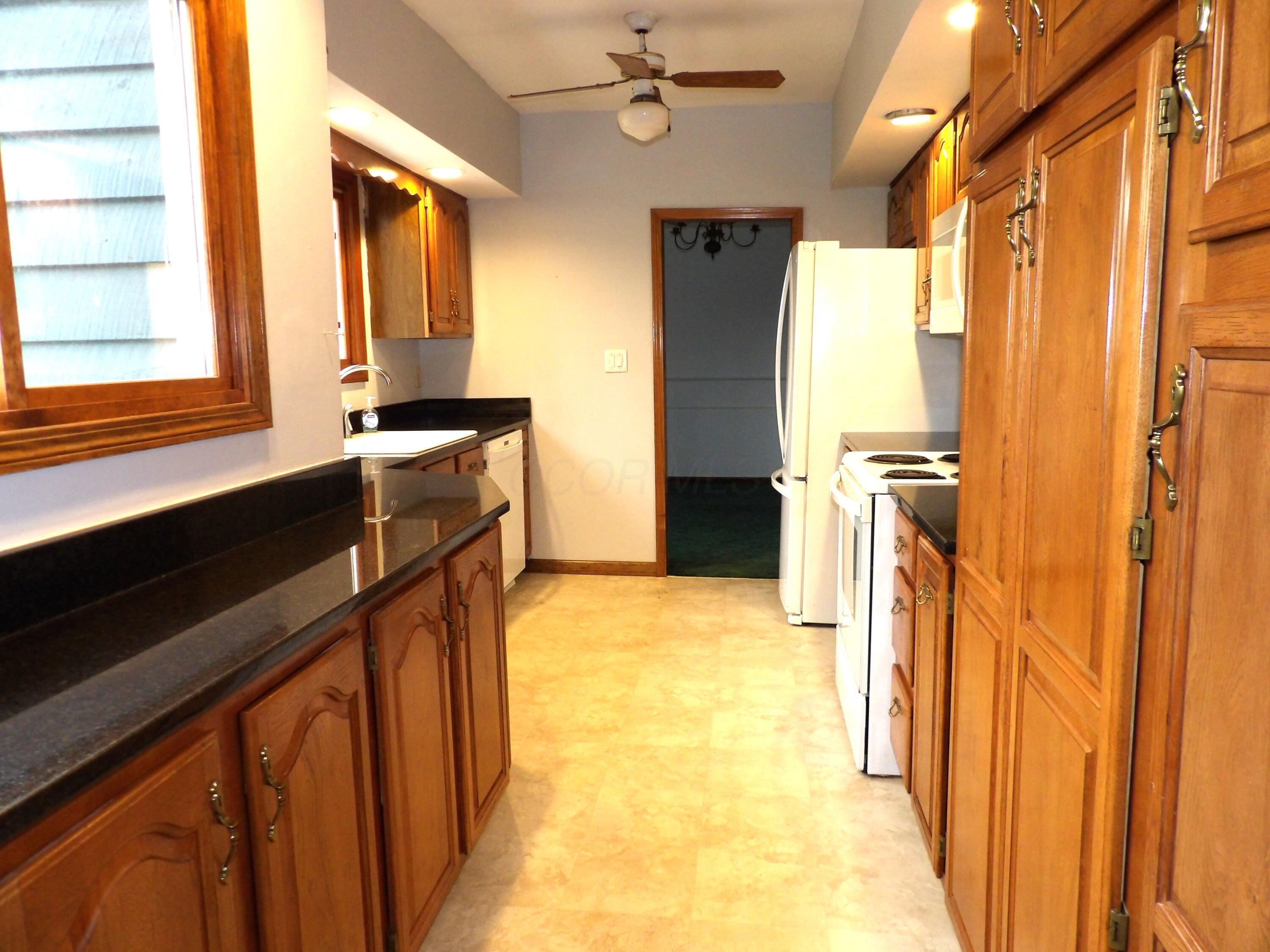6723 Zwickle Road Logan, OH 43138 - Photo 7 of 58 104_1748