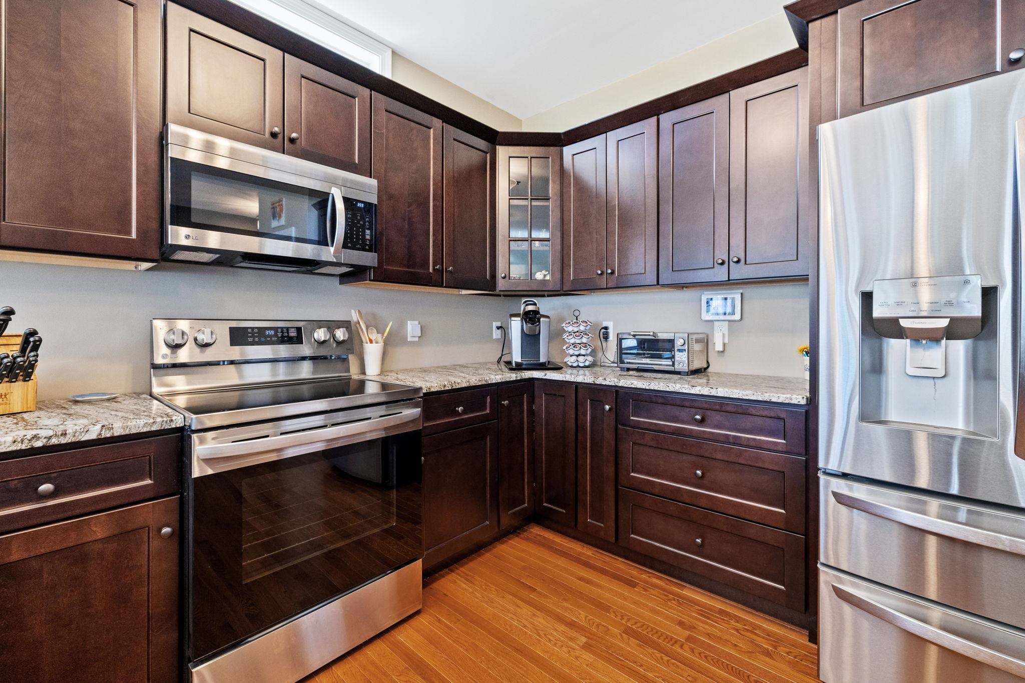 4 Cornucopia Circle Londonderry, NH 03053 - Photo 12 of 40