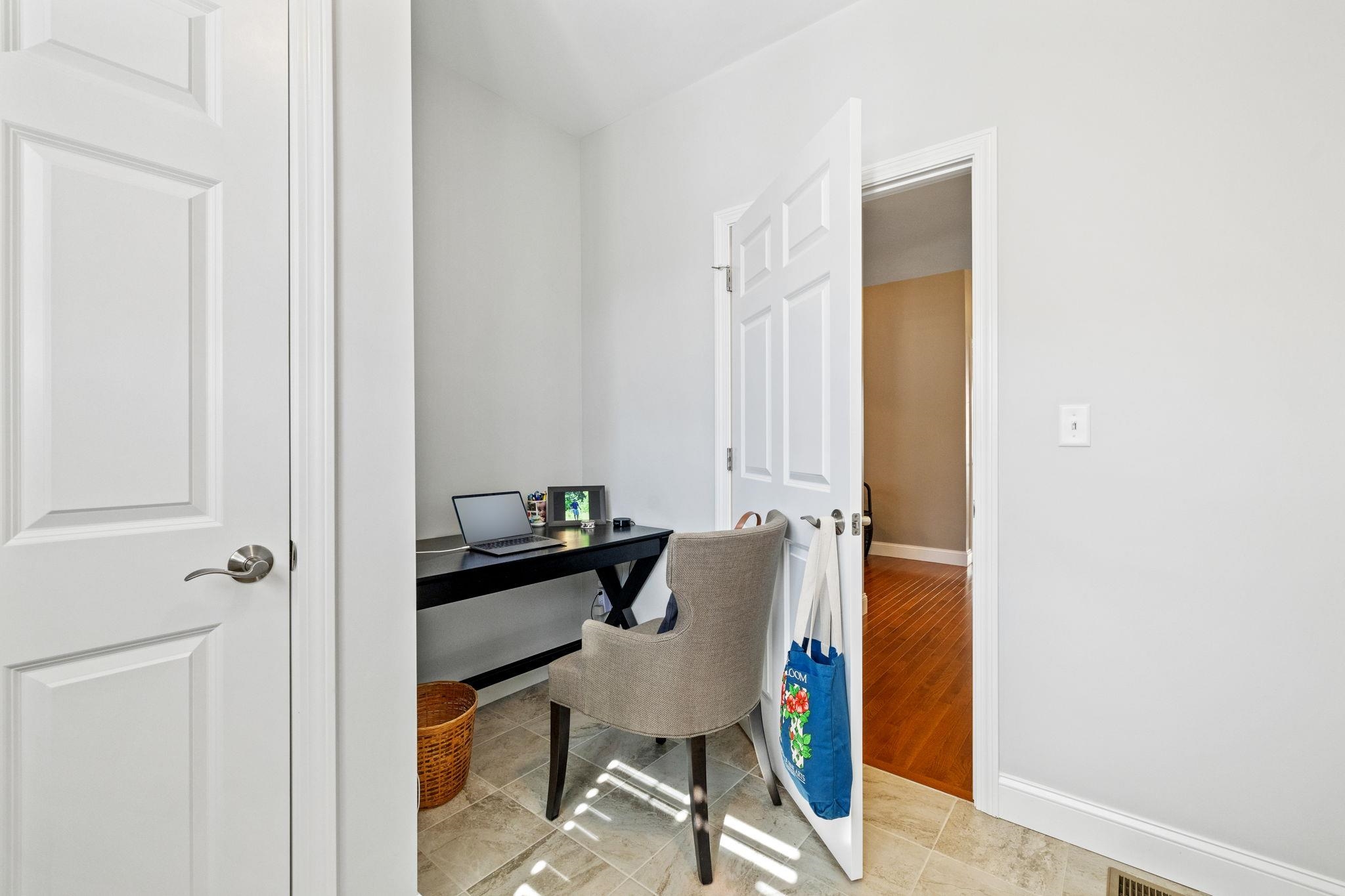 4 Cornucopia Circle Londonderry, NH 03053 - Photo 26 of 40