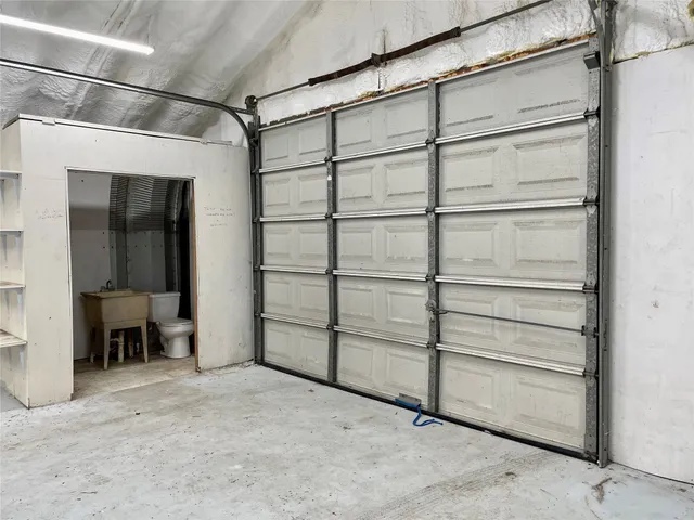 $2,100 | 2507 Lynn Drive, Pearland, TX 77581