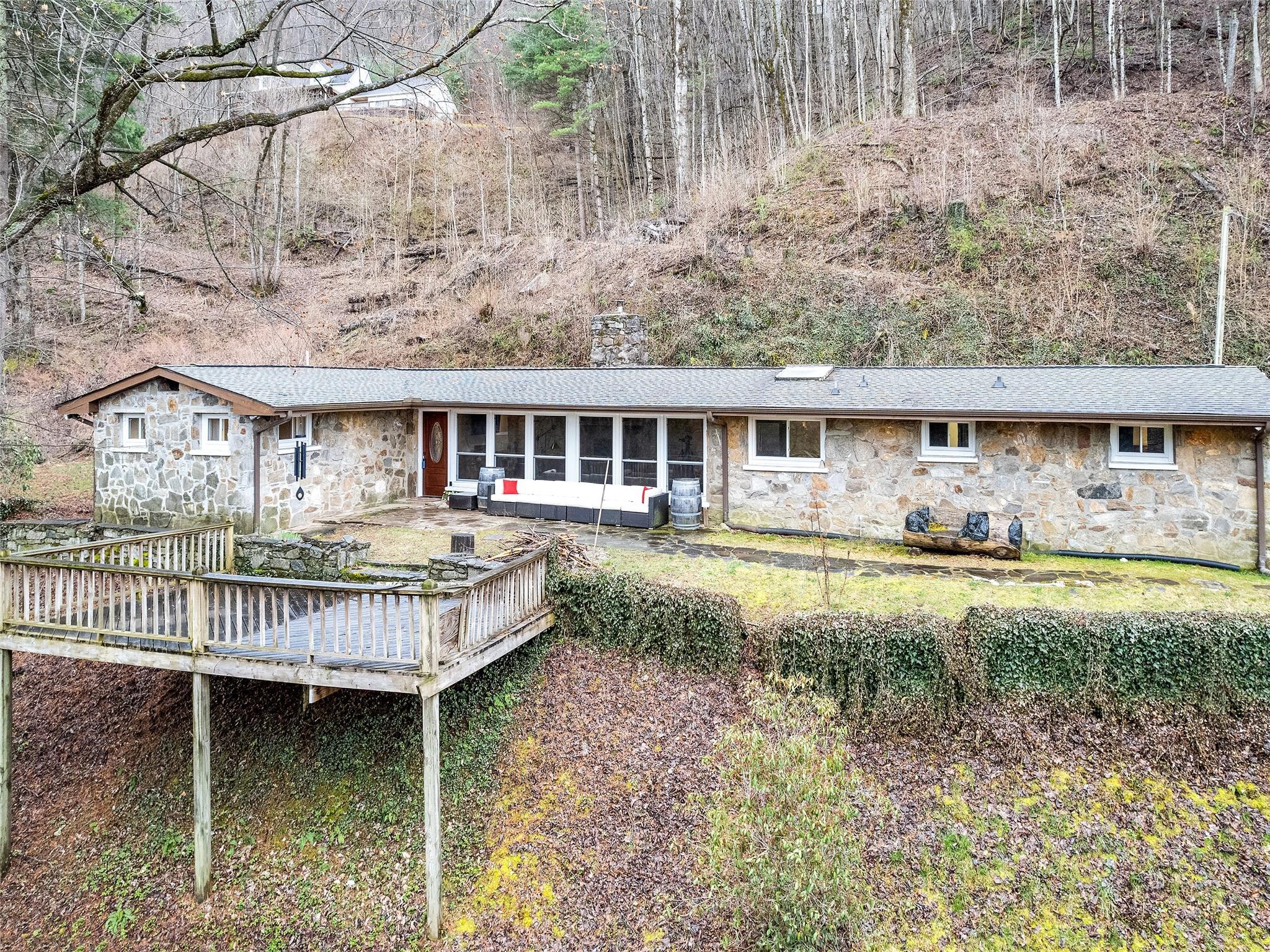 159 Rockwood Road Waynesville, NC 28786 - Photo 2 of 25 Gallery Image 2