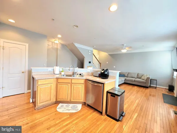 a bed room with a bed