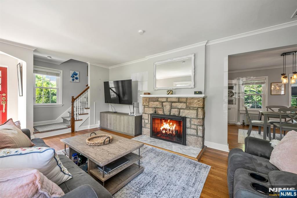 448 Fairfield Avenue Ridgewood, NJ 07450 - Photo 7 of 31