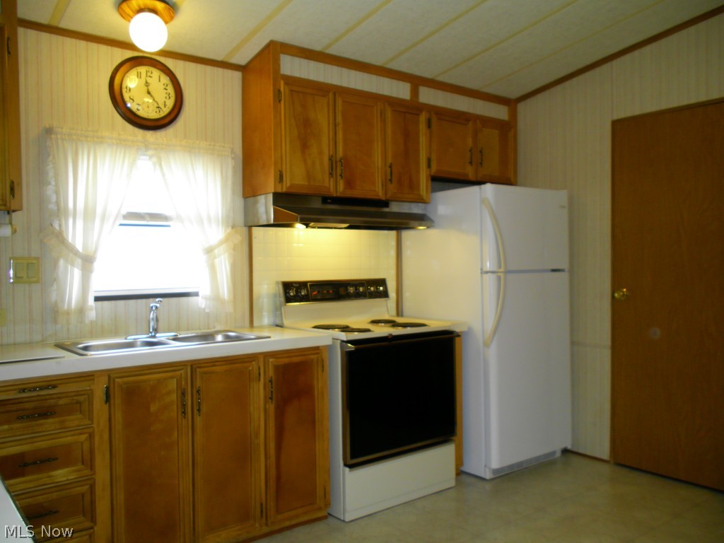 12921 Springfield Road, Unit 4S New Springfield, OH 44443 - Photo 9 of 15
