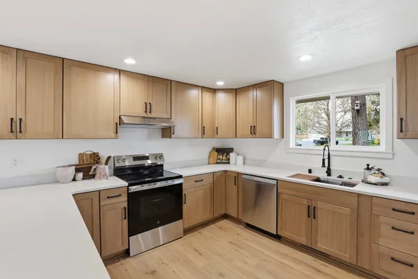 $499,000 | 5611 West Lowell Avenue, Spokane, WA 99208