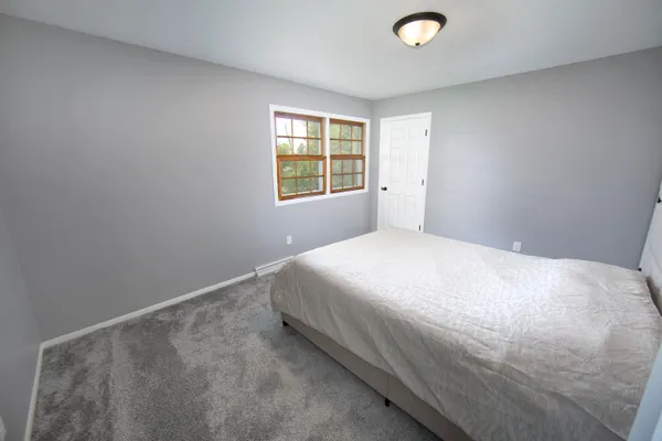 $4,500 | 10234 North La Cresta Drive, Mequon, WI 53092