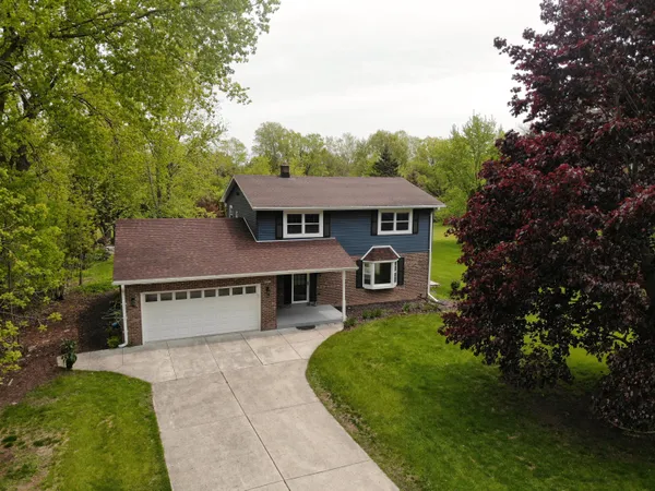 $4,500 | 10234 North La Cresta Drive, Mequon, WI 53092