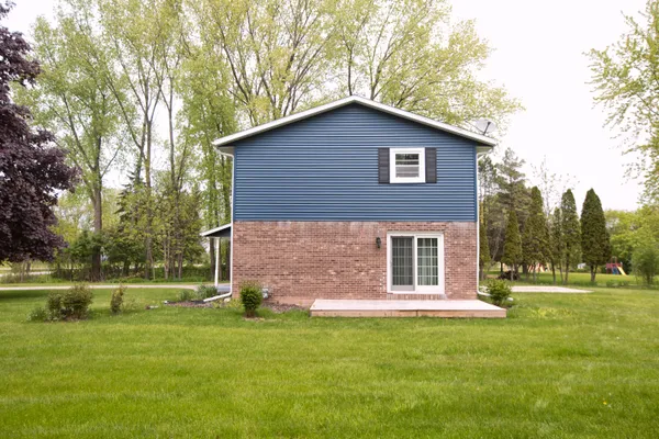 $4,500 | 10234 North La Cresta Drive, Mequon, WI 53092