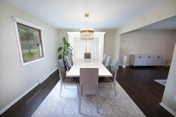 $4,500 | 10234 North La Cresta Drive, Mequon, WI 53092