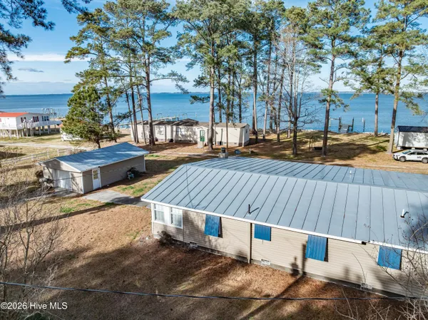 $395,000 | 2995 Hickory Point Road, Aurora, NC 27806
