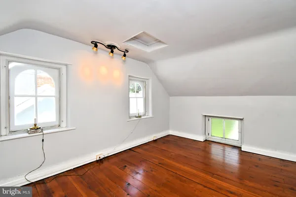 $3,200 | 53 North Church Street, Doylestown, PA 18901