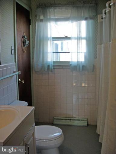99 Annapolis View Road Stevensville, MD 21666 - Photo 12 of 29 Bath #1