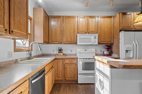 $349,900 | 218 Potter Road, Unit 201, Elkhorn, WI 53121